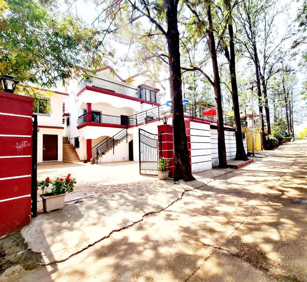 Oreo With Ac Villa Mahabaleshwar
